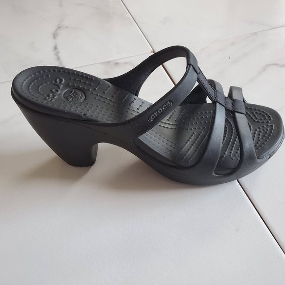 CROCS | Shoes | Crocs Womens Black Strappy Chunky Heel Sandals | Poshmark